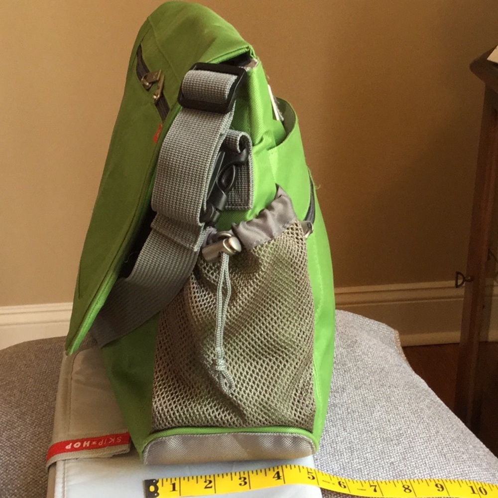 Skip Hop Diaper Bag - Picture 7 of 8